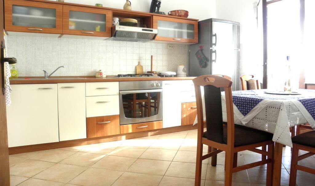 Apartmani Volga Petrčane Extérieur photo