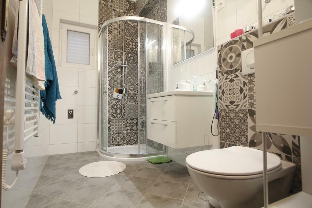 Apartmani Volga Petrčane Extérieur photo